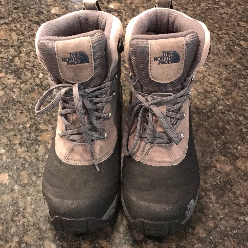 Men’s North Face Chilkat boots